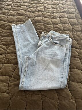 Goodfellow & Co Light Wash Straight Leg Jeans size 34x32
